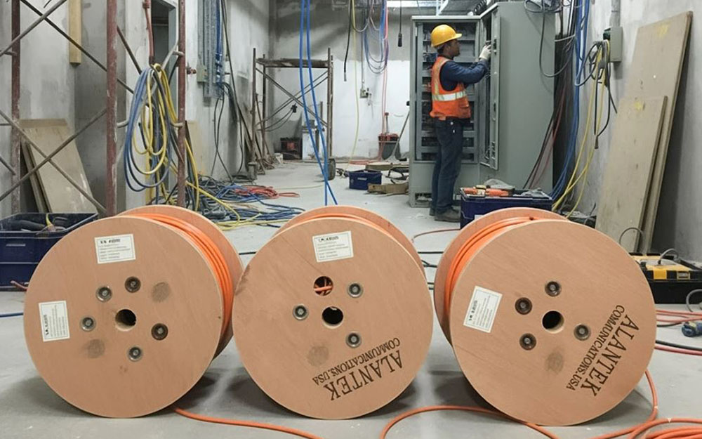 Những lưu ý khi lắp đặt và bảo trì tuổi thọ cáp công nghiệp