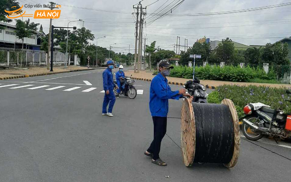 Thi công cáp mạng ngoài trời