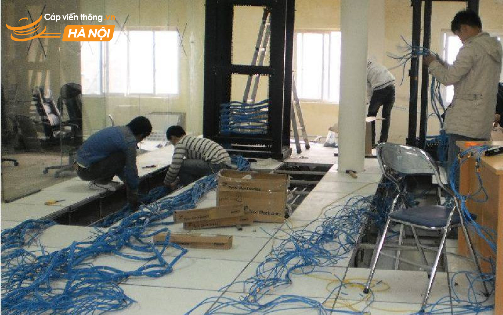 Phương pháp đi dây mạng âm tường