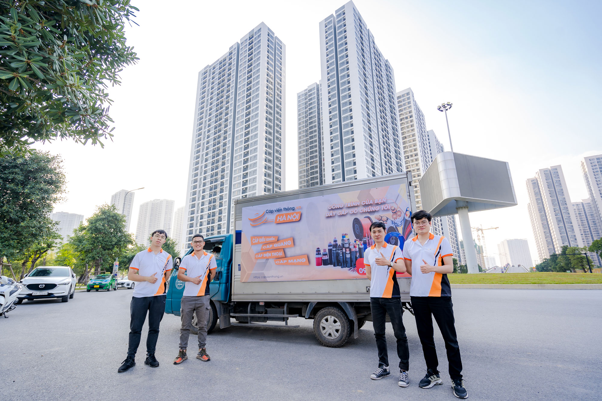 Đội ngũ nhân lực cáp Viên Thông Hà Nội