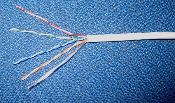 Các loại cáp amp cat5e chính hãng tại Cáp Viễn Thông