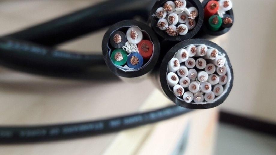 Làm cách nào để chọn đúng cáp điều khiển?