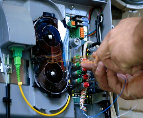Ứng dụng của cáp quang trong môi trường giáo dục? Người hưởng lợi nhiều nhất là ai?