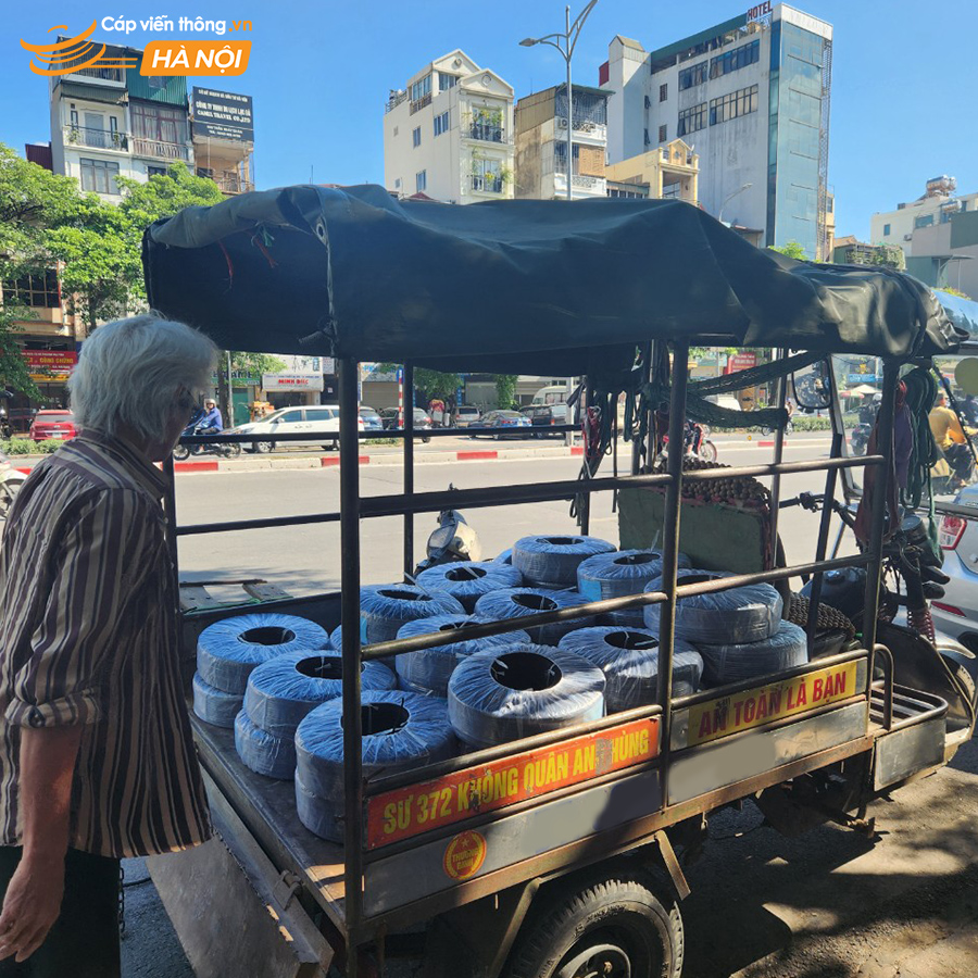 Đơn hàng 20.000m cáp điện thoại 2 lõi gia cường giao khách